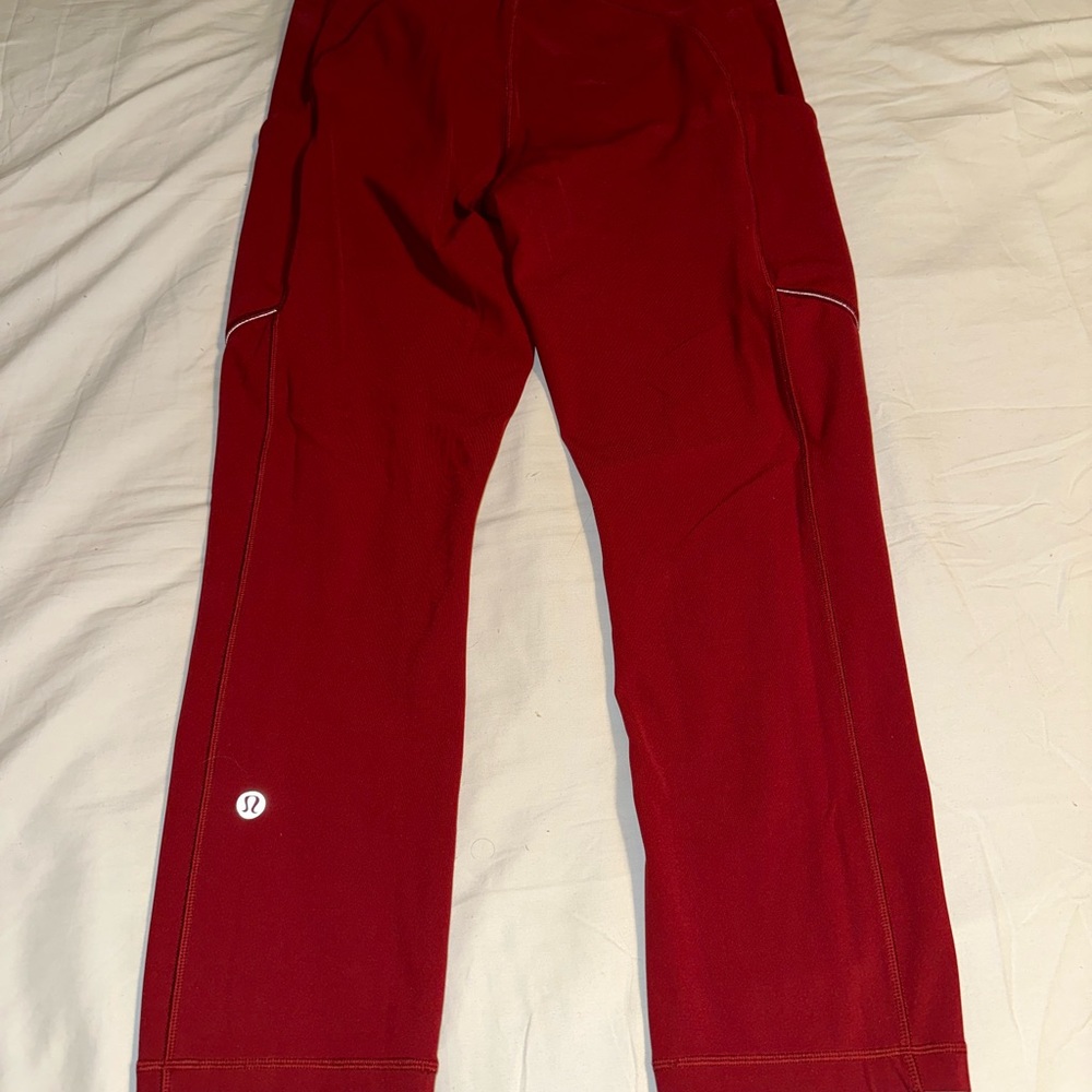 Lululemon crop 23” leggings | size 6 | red